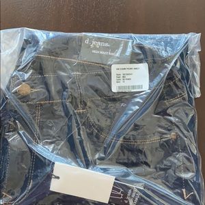 New pair of size 12 high waist D jeans